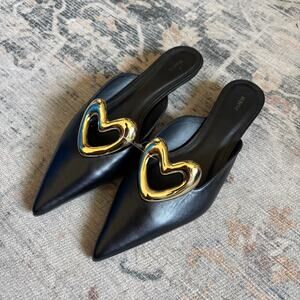 NWOT Maeve Anthropologie Heart Mule Black and Gold Leather Low Heel EU 37 US 6.5